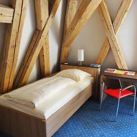 Tagungshaus Schoenenberg 2*