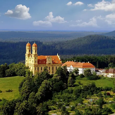 Tagungshaus Schoenenberg فندق