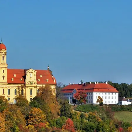 Tagungshaus Schoenenberg