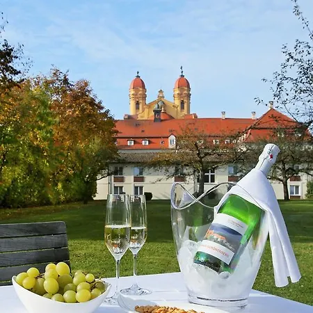 Tagungshaus Schoenenberg فندق