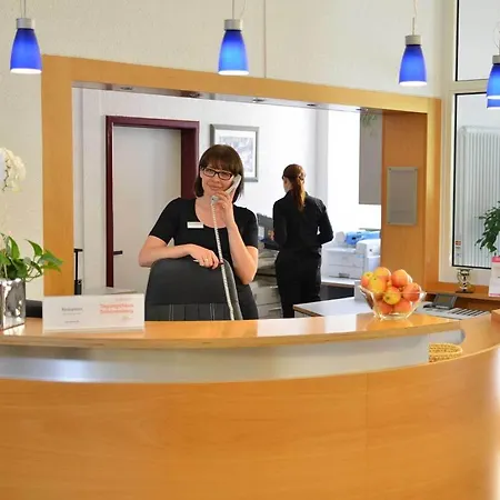 Tagungshaus Schoenenberg Otel 2*