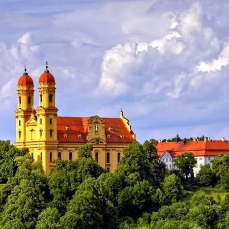 Tagungshaus Schoenenberg Otel 2*